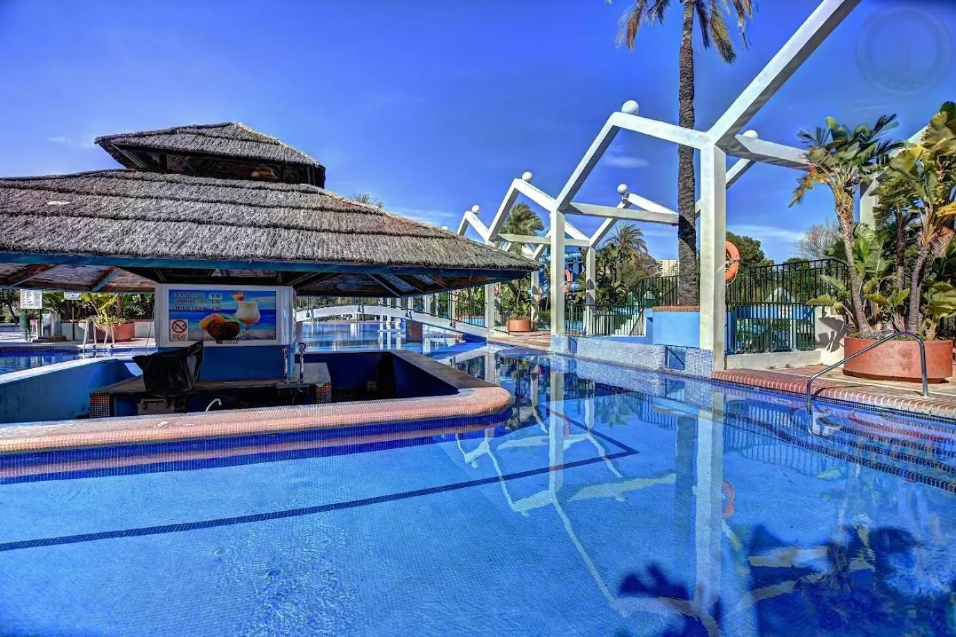 Large Deluxe Front Sea View Apartment Benalbeach Benalmadena