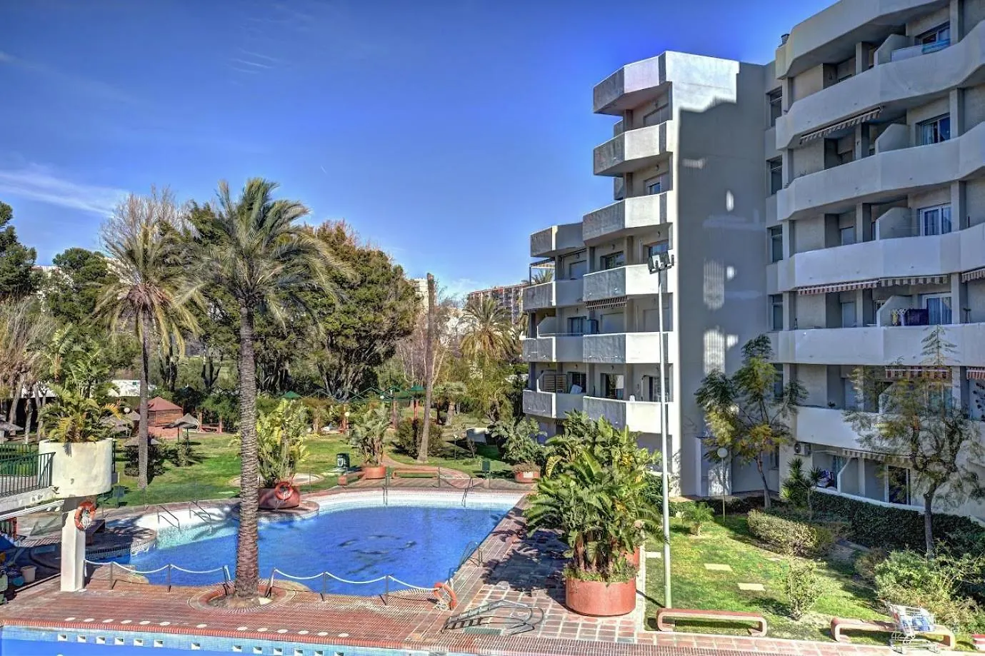 Large Deluxe Front Sea View Apartment Benalbeach Benalmadena