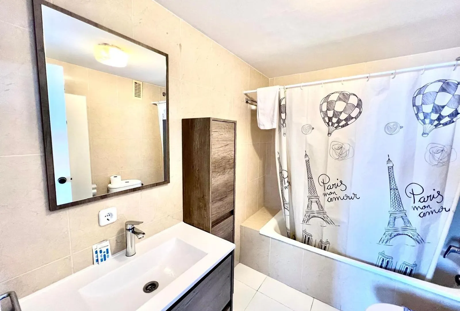 Large Deluxe Front Sea View Apartment Benalbeach Benalmadena Spain