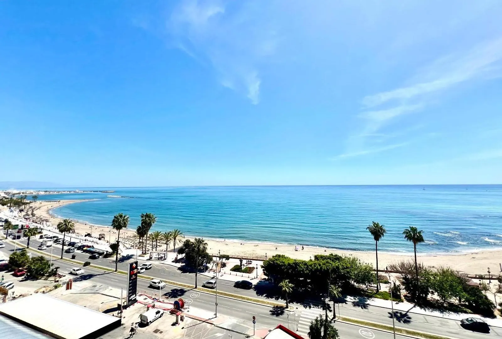 Large Deluxe Front Sea View Apartment Benalbeach Benalmadena