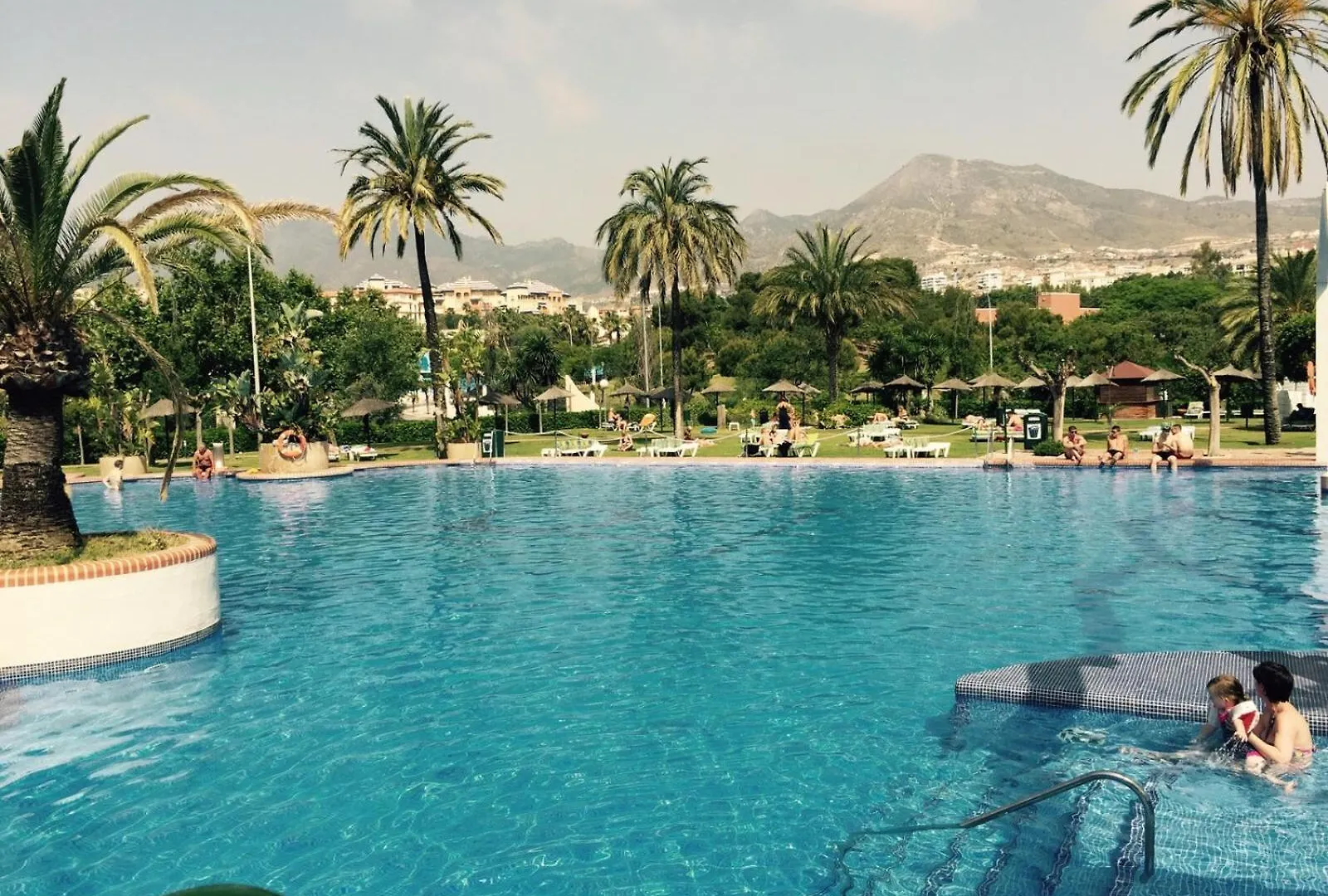 Large Deluxe Front Sea View Apartment Benalbeach Benalmadena