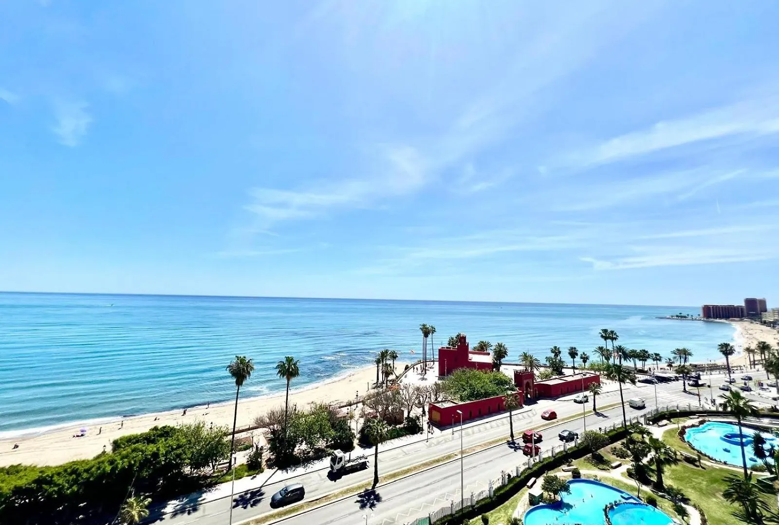Large Deluxe Front Sea View Apartment Benalbeach Benalmadena